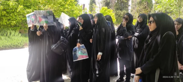 تجمع دانشجویان، اساتید  و کارکنان پردیس شهید باهنر فارس در حمایت از اعتراضات ضدصهیونیستی جامعه نخبه دانشگاهی آمریکا 2