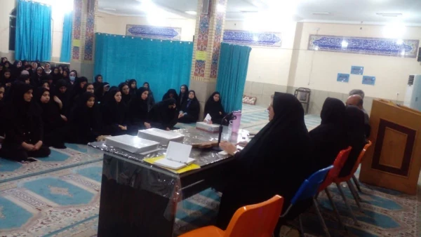 نشست مسئولین پردیس شهید باهنر شیراز با دانشجو معلمان سراهای دانشجویی ستایش و نیایش  3