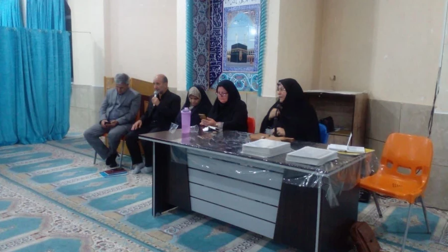 نشست مسئولین پردیس شهید باهنر شیراز با دانشجو معلمان سراهای دانشجویی ستایش و نیایش  7