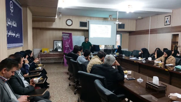 نهمین نشست از سلسله کارگاه های بامداد تمدن  با سخنرانی استاد هادی صائبی در پردیس شهید باهنر
 3