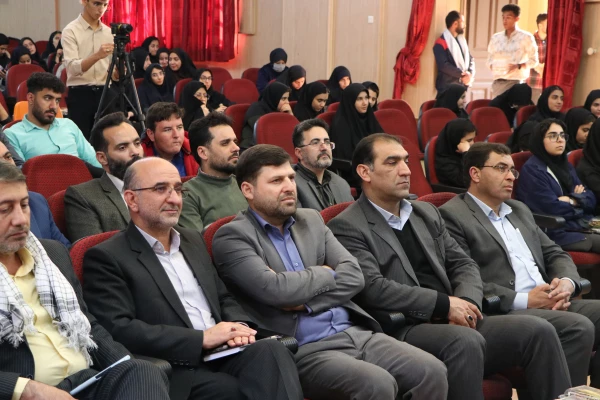 برگزاری مراسم گرامیداشت هفته بسیج با سخنرانی دکتر هادی رضایی رئیس سازمان بسیج رسانه در پردیس شهید باهنر 3