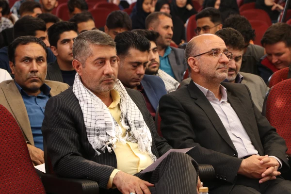 برگزاری مراسم گرامیداشت هفته بسیج با سخنرانی دکتر هادی رضایی رئیس سازمان بسیج رسانه در پردیس شهید باهنر 8